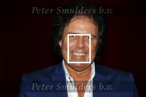 Holten 9 november 2020
Rene Le Blanc tekent een kontrakt bij Edwin en Coen v Hoevelaak. Hij kwam samen met zijn vriendin.