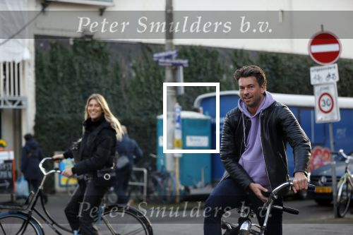 Amsterdam 22 november 2020
Rick Brandsteder komt en vriendin tegen in Amsterdam zuid