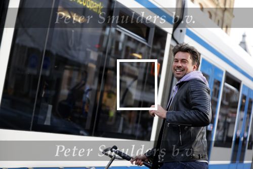 Amsterdam 22 november 2020
Rick Brandsteder komt en vriendin tegen in Amsterdam zuid