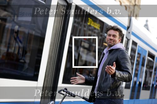 Amsterdam 22 november 2020
Rick Brandsteder komt en vriendin tegen in Amsterdam zuid