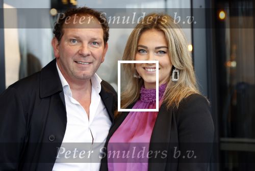 Vinkeveen 12 december 2020
Robert leroy vertrekt bij the Harbour Club in Vinkeveen met zijn vriendin Jaimie de Boer en zijn kinderen.