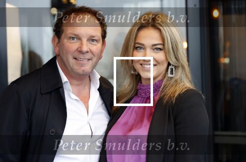Vinkeveen 12 december 2020
Robert leroy vertrekt bij the Harbour Club in Vinkeveen met zijn vriendin Jaimie de Boer en zijn kinderen.