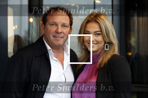 Vinkeveen 12 december 2020
Robert leroy vertrekt bij the Harbour Club in Vinkeveen met zijn vriendin Jaimie de Boer en zijn kinderen.