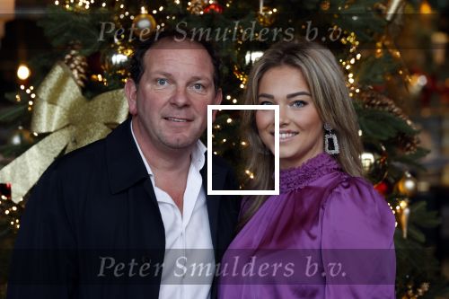 Vinkeveen 12 december 2020
Robert leroy vertrekt bij the Harbour Club in Vinkeveen met zijn vriendin Jaimie de Boer en zijn kinderen.
