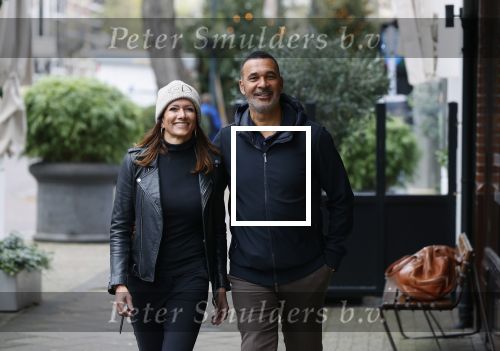 Amsterdam 13 november 2020
Ruud Gullit met zijn vriendin Karin de Rooij
