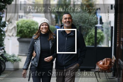 Amsterdam 13 november 2020
Ruud Gullit met zijn vriendin Karin de Rooij