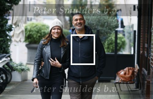 Amsterdam 13 november 2020
Ruud Gullit met zijn vriendin Karin de Rooij