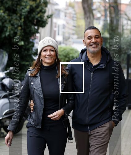 Amsterdam 13 november 2020
Ruud Gullit met zijn vriendin Karin de Rooij
