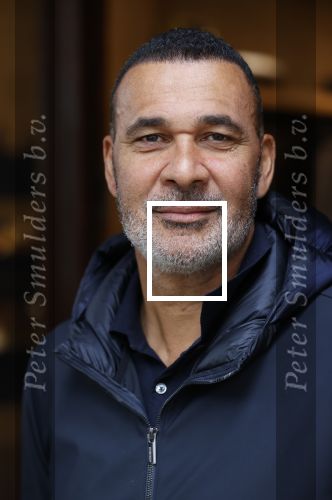 Amsterdam 13 november 2020
Ruud Gullit met zijn vriendin Karin de Rooij