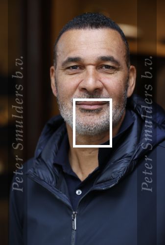 Amsterdam 13 november 2020
Ruud Gullit met zijn vriendin Karin de Rooij