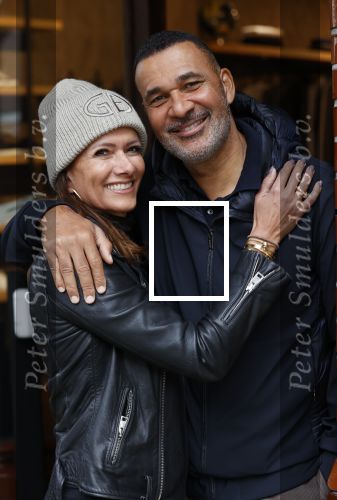Amsterdam 13 november 2020
Ruud Gullit met zijn vriendin Karin de Rooij