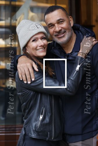 Amsterdam 13 november 2020
Ruud Gullit met zijn vriendin Karin de Rooij
