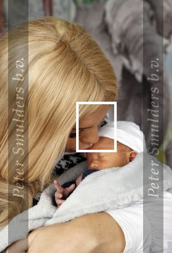Schevebingen 20 november 2020
Samantha de Jong met haar vriend Gerrit en hun baby Djamino in hun huis .