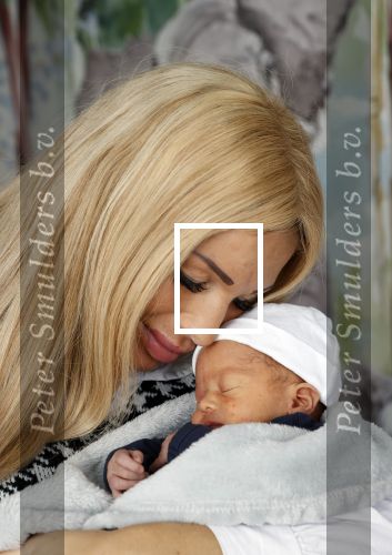Schevebingen 20 november 2020
Samantha de Jong met haar vriend Gerrit en hun baby Djamino in hun huis .