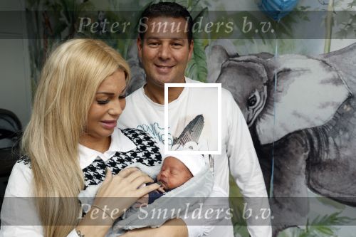 Scheveningen 20 november 2020
Samantha de Jong met haar vriend Gerrit en hun baby Djamino in hun huis .  dochter Gerrit
