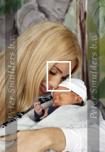 Scheveningen 20 november 2020
Samantha de Jong met haar vriend Gerrit en hun baby Djamino in hun huis .  dochter Gerrit