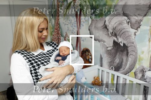 Scheveningen 20 november 2020
Samantha de Jong met haar vriend Gerrit en hun baby Djamino in hun huis .  dochter Gerrit