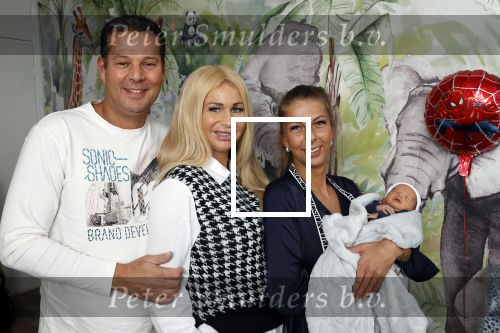 Scheveningen 20 november 2020
Samantha de Jong met haar vriend Gerrit en hun baby Djamino in hun huis .  dochter Gerrit