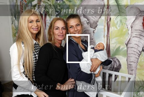 Scheveningen 20 november 2020
Samantha de Jong met haar vriend Gerrit en hun baby Djamino in hun huis .  dochter Gerrit