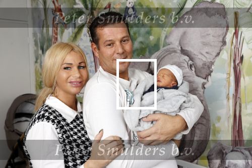 Scheveningen 20 november 2020
Samantha de Jong met haar vriend Gerrit en hun baby Djamino in hun huis .  dochter Gerrit