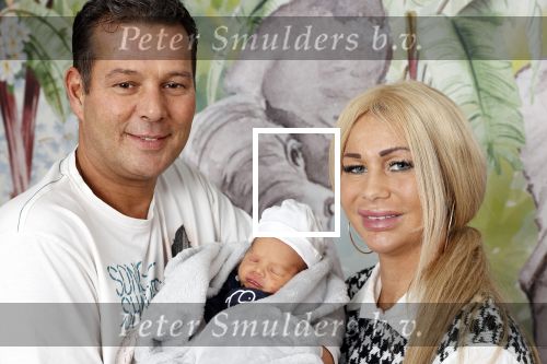 Scheveningen 20 november 2020
Samantha de Jong met haar vriend Gerrit en hun baby Djamino in hun huis .  dochter Gerrit