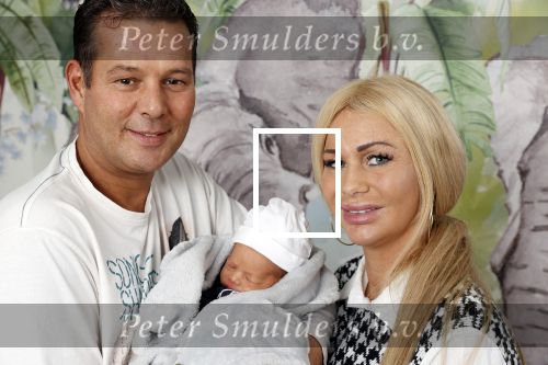 Scheveningen 20 november 2020
Samantha de Jong met haar vriend Gerrit en hun baby Djamino in hun huis .  dochter Gerrit