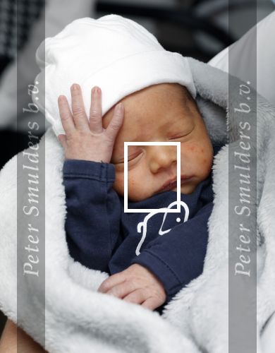 Schevebingen 20 november 2020
Samantha de Jong met haar vriend Gerrit en hun baby Djamino in hun huis .