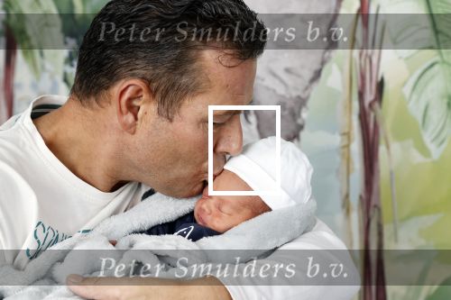 Scheveningen 20 november 2020
Samantha de Jong met haar vriend Gerrit en hun baby Djamino in hun huis .  dochter Gerrit