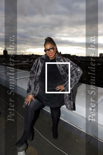 Rotterdam 4 december 2020
Interview Cahtherine Keyl met Shirma Rouse . Shirma is ruim 60 kg afgevallen.