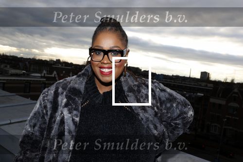 Rotterdam 4 december 2020
Interview Cahtherine Keyl met Shirma Rouse . Shirma is ruim 60 kg afgevallen.