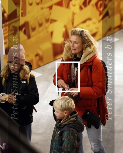 Amsterdam 9 december 2020
Lego expositie in de kalver passage . Sophie Hilbrand kam met haar kinderen