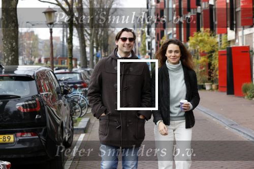 Amsterdam 29 november 2020
Thiery Baudert en zijn vriendin Davide op straat in Amsterdam.