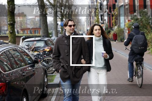 Amsterdam 29 november 2020
Thiery Baudert en zijn vriendin Davide op straat in Amsterdam.