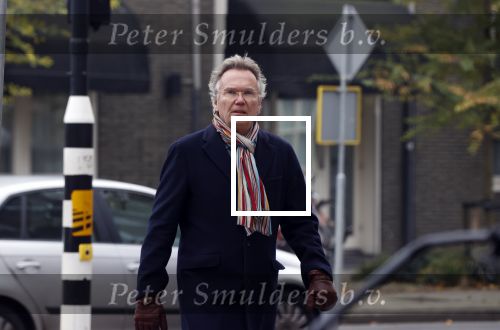 Amsterdam 9 december 2020
Tom Egbers wandelend door Amsterdam zuid