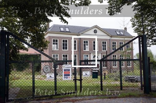 Weesp 3 september 2020
Veldzicht aan de Vecht in de verkoop