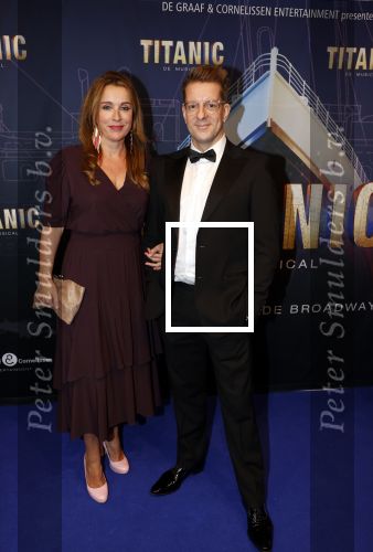 Almere 21 november 2021
Premiere van musical the Titanic in schouwburg Almere. Alex Klaassen met Annick Boer