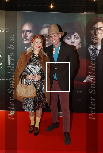 Amsterdam 23 november 2021
Premiere House of Gucci in pathe arena.
Annemarie Jung met man