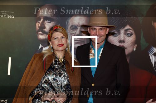 Amsterdam 23 november 2021
Premiere House of Gucci in pathe arena.
Annemarie Jung met man