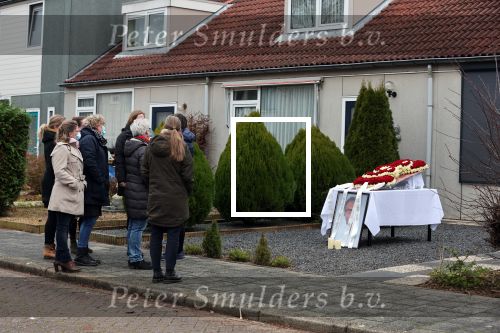 Emmeloord 9 december 2021
Arie Ribbens lag thuis opgebaard . Vrienden konden daar afscheid nemen.