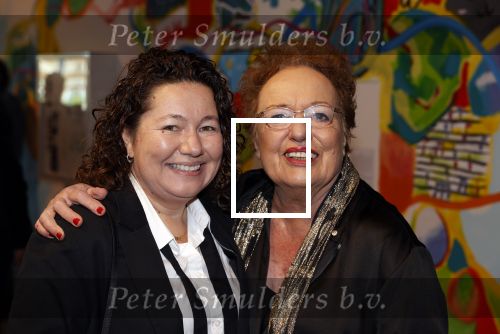 Almere 21 november 2021
Premiere van musical the Titanic in schouwburg Almere. Astrid Nijgh met partner