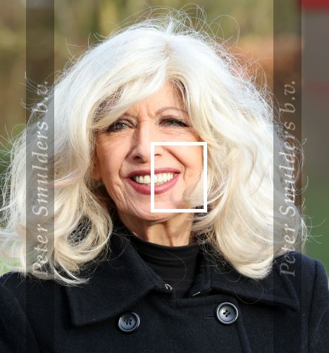 Emmeloord 10 december 2021
Begrafenis Arie Ribbens .Aanwezig zijn vrouw Cea Ribbens zijn dochter met gezin en oa Bonnie St Claire en Jacques Herb met zijn vrouw . De man van Bonnie Anne Jan Jongbloed verzorgt de uitvaart.