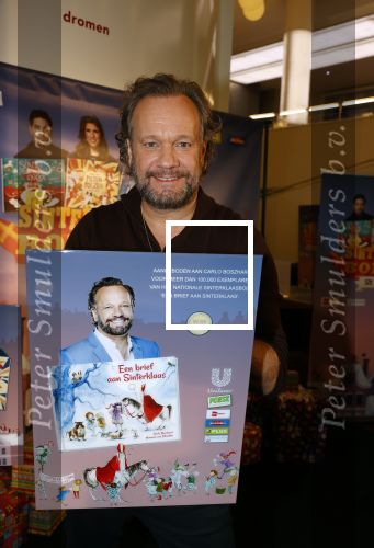 Amsterdam 17 november 2021
Presentatie sinterklaasboeken in de bibliotheek van Amsterdam . Airen Mylene presenteert het en de boeken zijn dit jaar geschreven door Waylon Carlo Boszhard en Marieke Elsinga