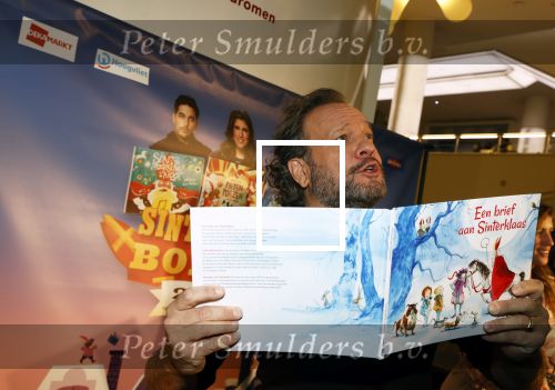 Amsterdam 17 november 2021
Presentatie sinterklaasboeken in de bibliotheek van Amsterdam . Airen Mylene presenteert het en de boeken zijn dit jaar geschreven door Waylon Carlo Boszhard en Marieke Elsinga