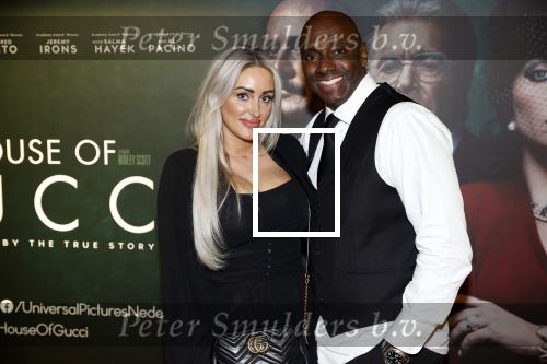 Amsterdam 23 november 2021
Premiere House of Gucci in pathe arena. Carlos Lens met partner