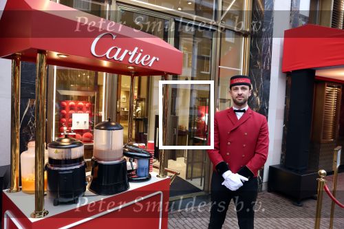 Amsterdam 4 december 2021
Cartier winkel in kerststijl op de PC Hooftstraat