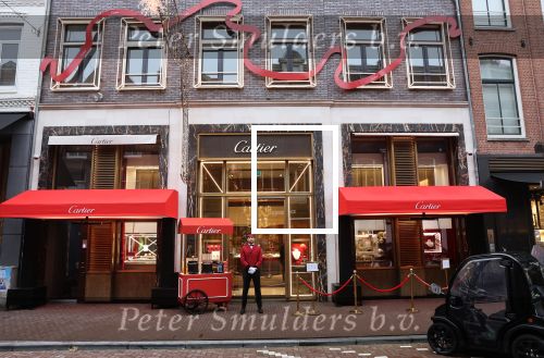 Amsterdam 4 december 2021
Cartier winkel in kerststijl op de PC Hooftstraat