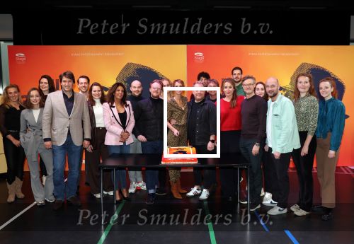 Amsterdam 30 november 2021
Presentatie cast Hij gelooft in mij met oa Martijn Fischer Roosmarijn Luyten Fabian Jansen Annick Boer en rachel Hazes .