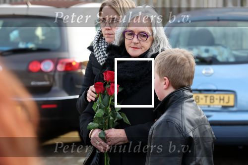 Emmeloord 10 december 2021
Begrafenis Arie Ribbens .Aanwezig zijn vrouw Cea Ribbens zijn dochter met gezin en oa Bonnie St Claire en Jacques Herb met zijn vrouw . De man van Bonnie Anne Jan Jongbloed verzorgt de uitvaart.