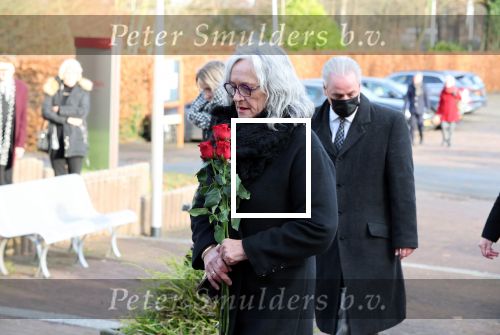 Emmeloord 10 december 2021
Begrafenis Arie Ribbens .Aanwezig zijn vrouw Cea Ribbens zijn dochter met gezin en oa Bonnie St Claire en Jacques Herb met zijn vrouw . De man van Bonnie Anne Jan Jongbloed verzorgt de uitvaart.