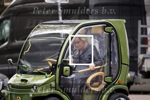 Amsterdam 24 november 2021
Connie Witteman doet boodschappen in haar Biro